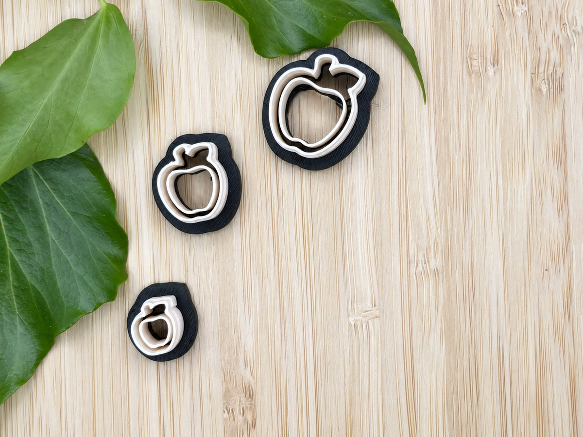 Apple Cutters with Detail
